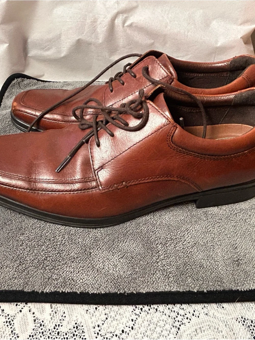 Hush Puppies Men's Brown Leather Lace-Up Oxfords